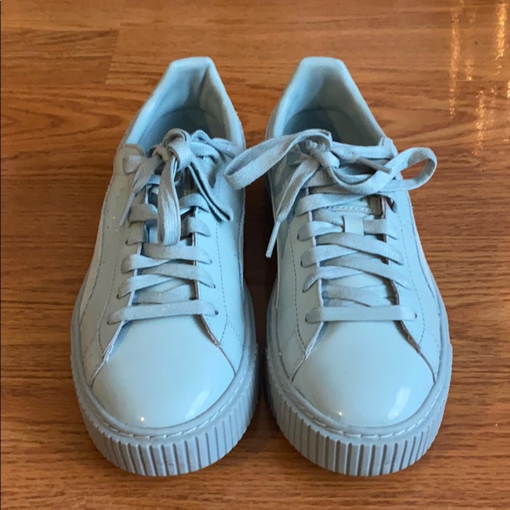 Women’s mint green patent leather sneaker